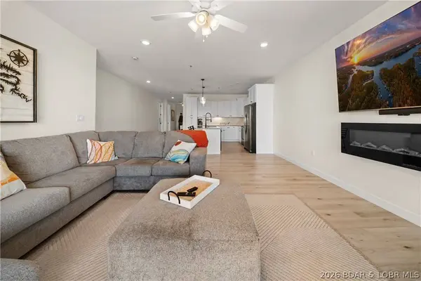 1035 Topsider LN #119, Osage Beach, MO 65065