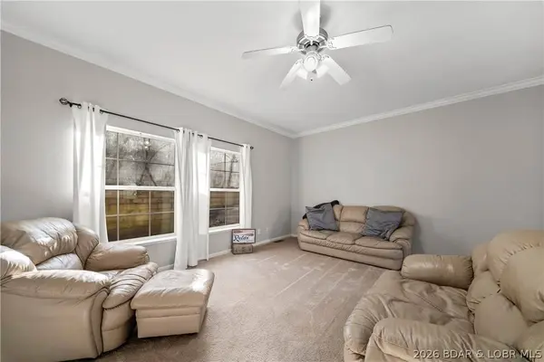 26621 Lake Front LN, Rocky Mount, MO 65072