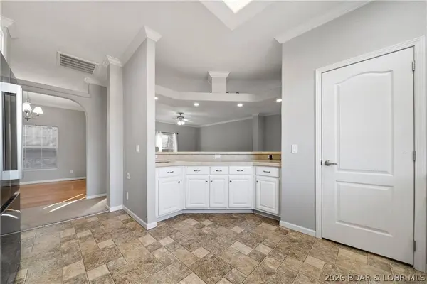 26621 Lake Front LN, Rocky Mount, MO 65072