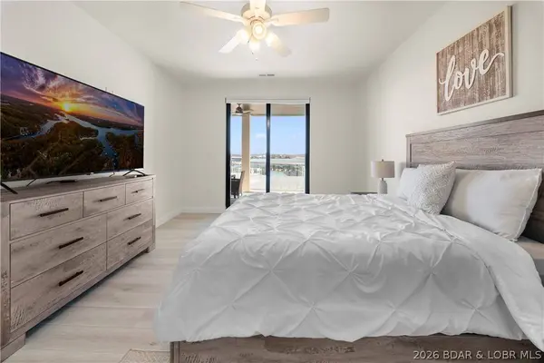 1035 Topsider LN #119, Osage Beach, MO 65065