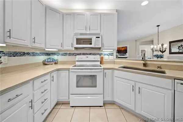 116 Port Royale DR #3D, Sunrise Beach, MO 65079