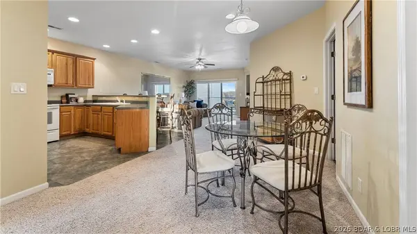 1181 Jeffries RD #B-307, Osage Beach, MO 65065