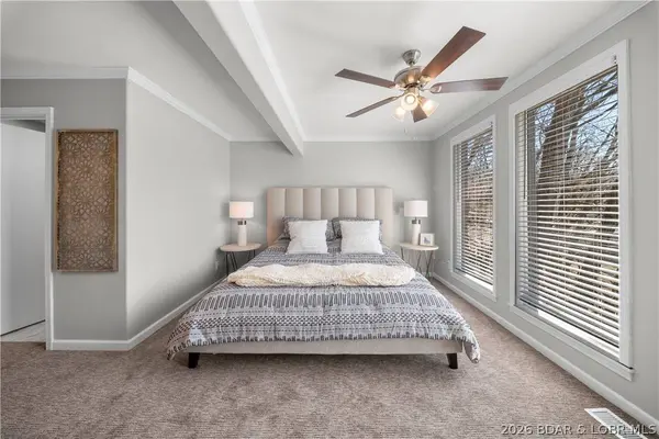 498 Wilmore RD, Lake Ozark, MO 65049