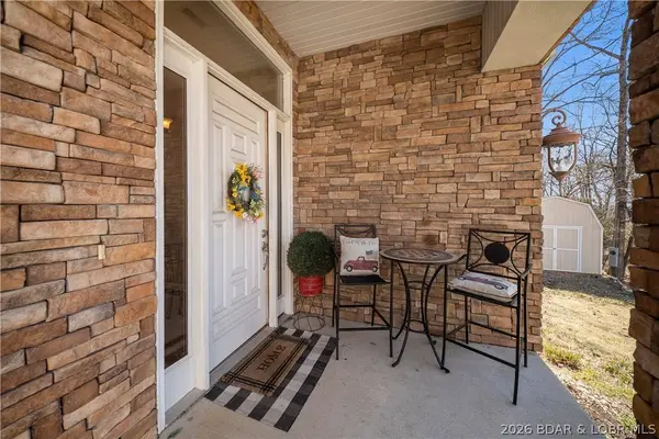 47 Mockingbird RD, Lake Ozark, MO 65049