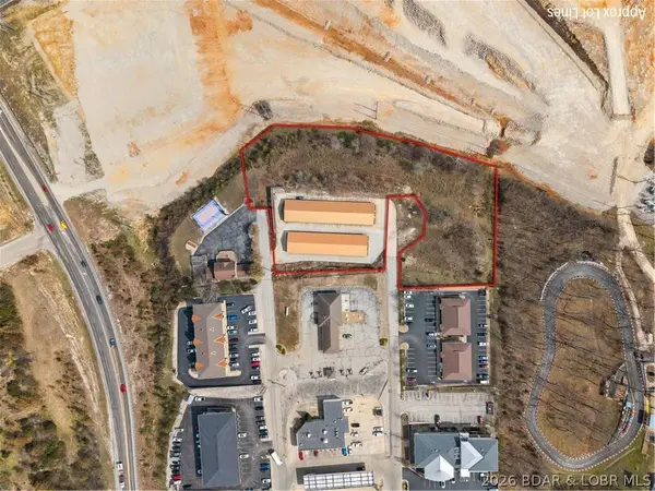 128 Crossings East DR, Lake Ozark, MO 65049