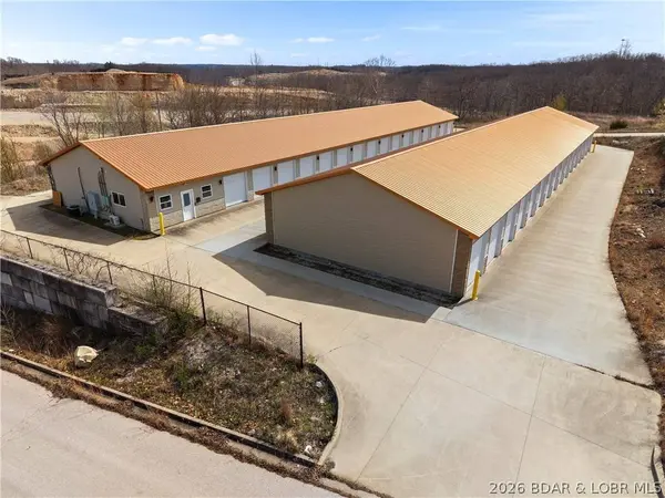 128 Crossings East DR, Lake Ozark, MO 65049