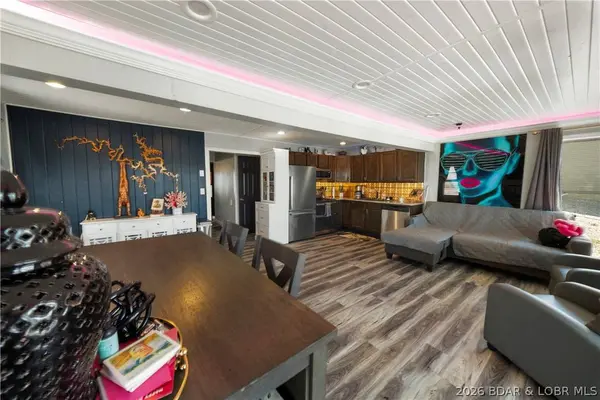 2171 Spring Cove RD, Sunrise Beach, MO 65079