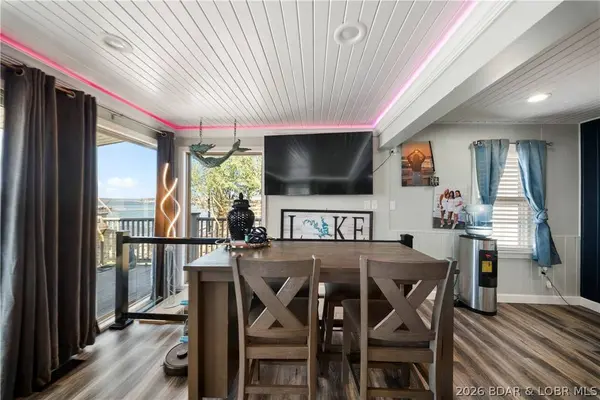 2171 Spring Cove RD, Sunrise Beach, MO 65079