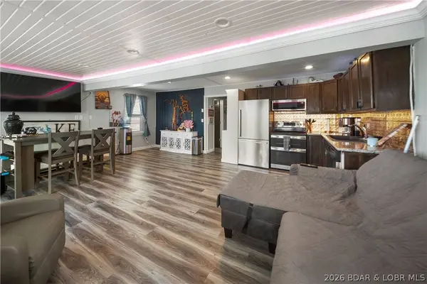 2171 Spring Cove RD, Sunrise Beach, MO 65079