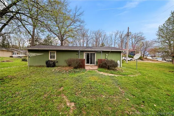 46 Cottage CT, Camdenton, MO 65020