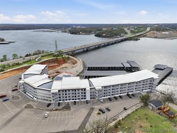 1065 Topsider LN #206, Osage Beach, MO 65065