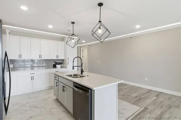 1065 Topsider LN #206, Osage Beach, MO 65065