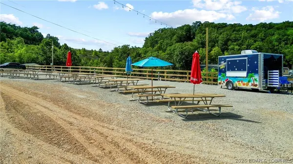 199 Wharf PL, Camdenton, MO 65020