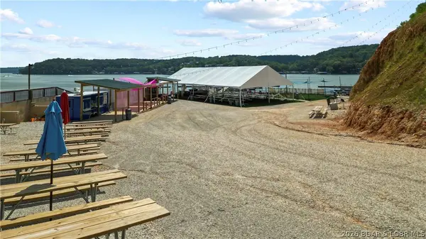 199 Wharf PL, Camdenton, MO 65020