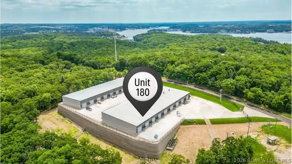 255 Shawnee Bend RD #180, Sunrise Beach, MO 65079