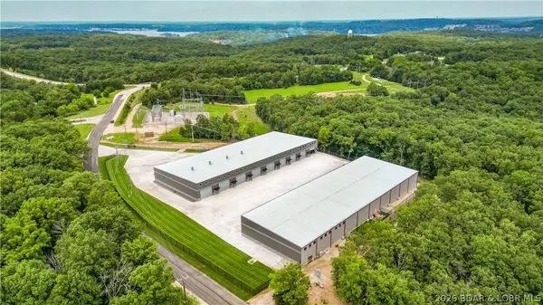 255 Shawnee Bend RD #170, Sunrise Beach, MO 65079