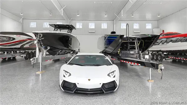 255 Shawnee Bend RD #170, Sunrise Beach, MO 65079