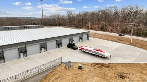 255 Shawnee Bend RD #150, Sunrise Beach, MO 65079