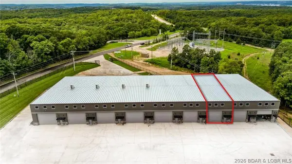 255 Shawnee Bend RD #170, Sunrise Beach, MO 65079