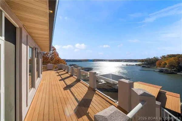 489 Forestridge LN, Sunrise Beach, MO 65079