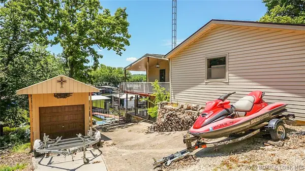 74 Crystal Blue DR, Sunrise Beach, MO 65079