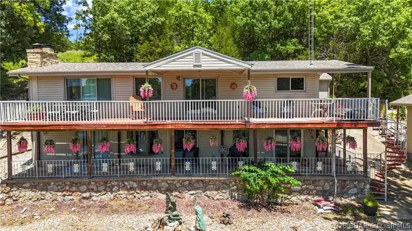 74 Crystal Blue DR, Sunrise Beach, MO 65079