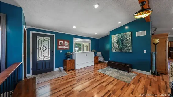 74 Crystal Blue DR, Sunrise Beach, MO 65079