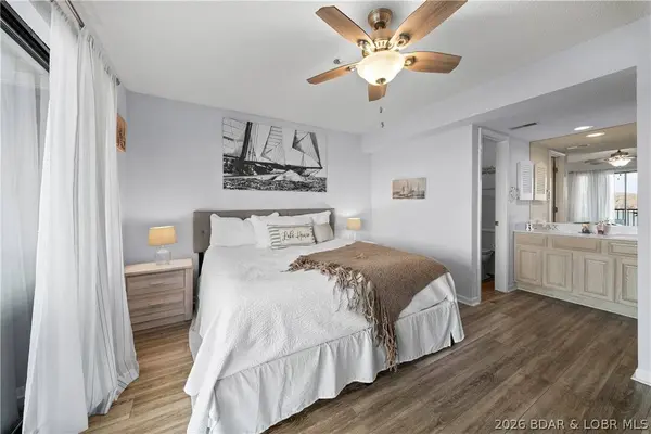 138 Falls Point DR #2A, Lake Ozark, MO 65049