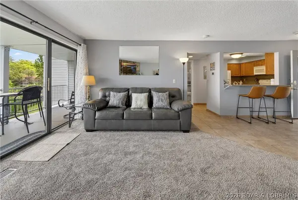 5112 Osage Beach Pkwy #111 & 112, Osage Beach, MO 65065