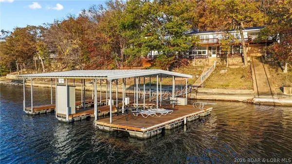 1117 Dogwood RD, Lake Ozark, MO 65049