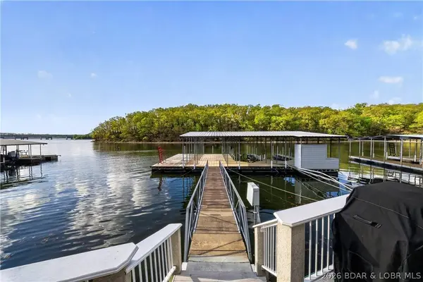 898 Old Toy LN, Osage Beach, MO 65065