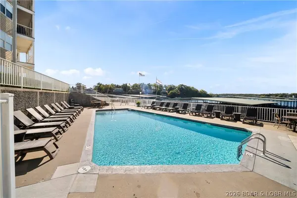 4499 Ski DR #242, Osage Beach, MO 65065