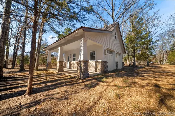 21255 Lark RD, Lebanon, MO 65536