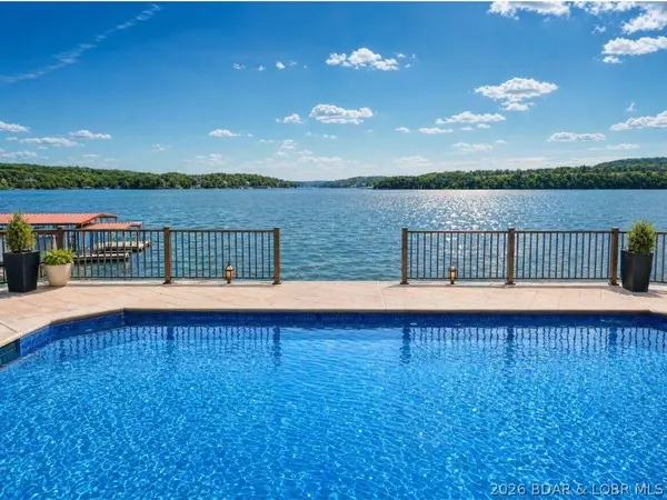 32 Quiet Waters LN, Sunrise Beach, MO 65079