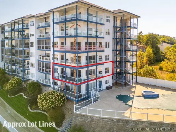 183 Upper Monarch Cove DR #2A, Lake Ozark, MO 65049