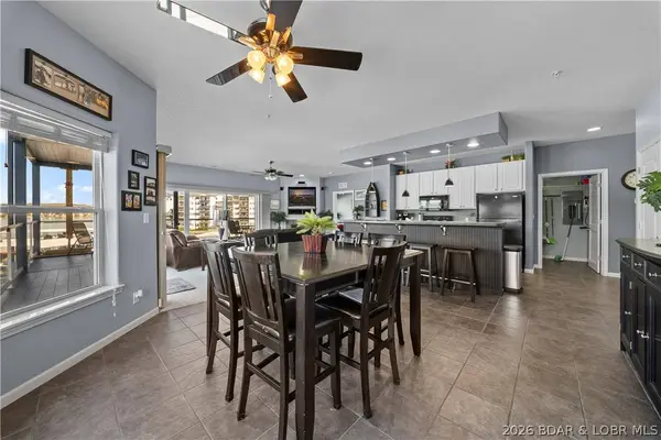 183 Upper Monarch Cove DR #2A, Lake Ozark, MO 65049