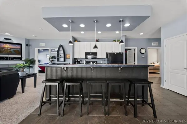 183 Upper Monarch Cove DR #2A, Lake Ozark, MO 65049