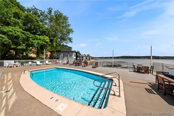 250 Emerald Bay DR #3C, Lake Ozark, MO 65049