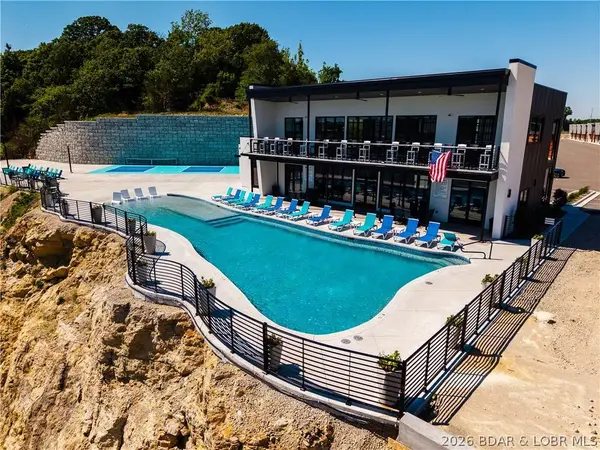 100 Blue Heron HL #120, Lake Ozark, MO 65049
