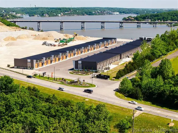 100 Blue Heron HL #120, Lake Ozark, MO 65049