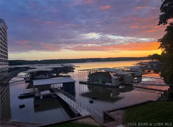 1729 Chimney PT, Sunrise Beach, MO 65079