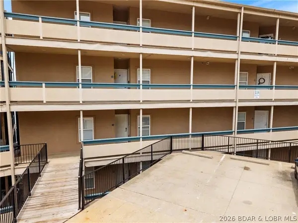 114 Falls PT #3A, Lake Ozark, MO 65049