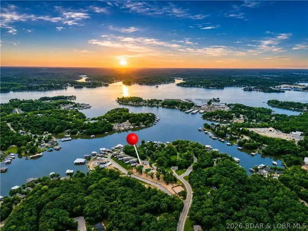 19 Forest Lake CIR, Lake Ozark, MO 65049