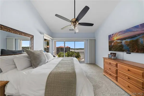 372 W Palisades DR #4A, Lake Ozark, MO 65049