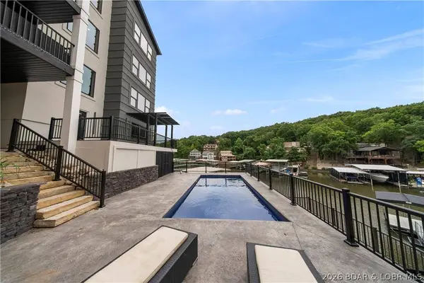 186 Frudeger RD, Lake Ozark, MO 65049