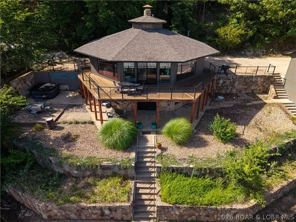 4396 Lower Prairie Hollow RD, Roach, MO 65787