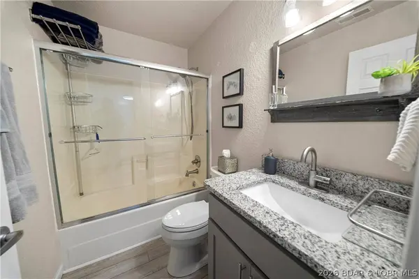 1130 Rachel RD #206, Osage Beach, MO 65065