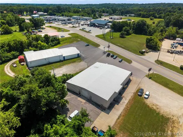 1812 Bus US-54, Eldon, MO 65026