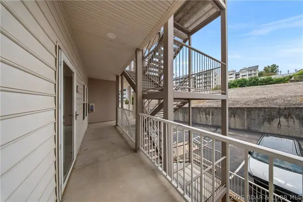 1200 Lands End Pkwy #222, Osage Beach, MO 65065