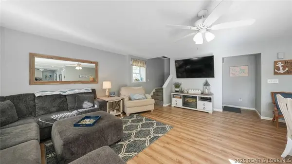 2195 Valley RD, Osage Beach, MO 65065